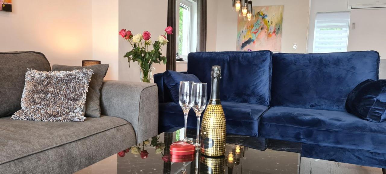 Luxury Apartment Isabel Volosko Exteriör bild